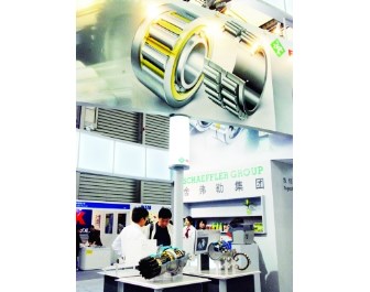 舍弗勒是一家來自德國(guó)的企業(yè),1995年入華,在車輛動(dòng)力系統(tǒng)方面擁有多項(xiàng)專業(yè)技術(shù)。